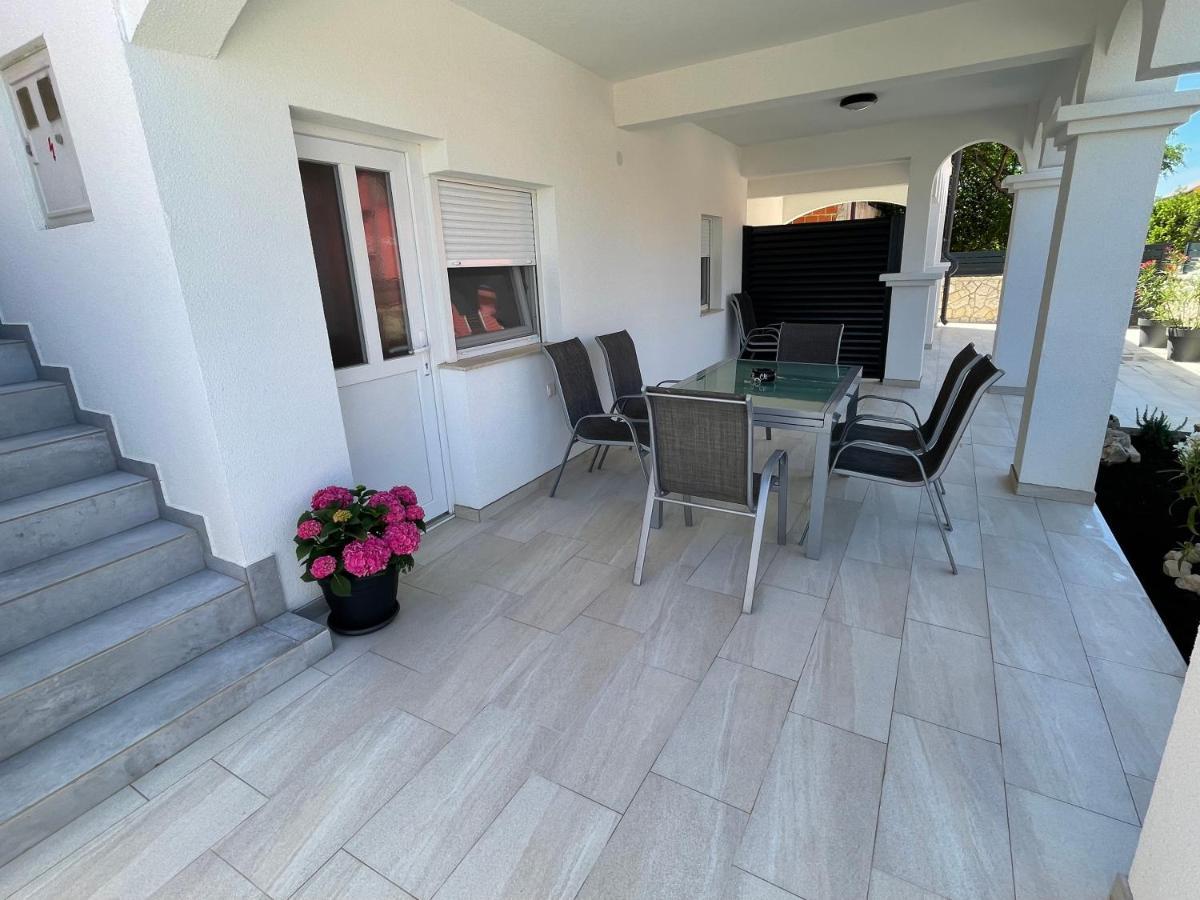 ויר Apartmenthouse Ines מראה חיצוני תמונה
