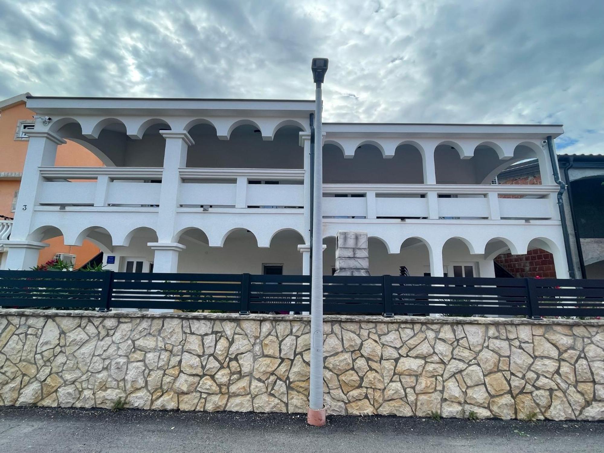 ויר Apartmenthouse Ines מראה חיצוני תמונה